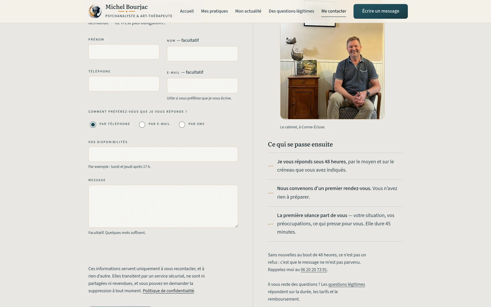 Formulaire de contact du site livré — nom facultatif, e-mail facultatif, choix du canal de réponse, disponibilités, message facultatif, et une colonne « Ce qui se passe ensuite ».